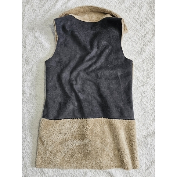 NWOT Dylan by True Grit Faux Fur Vest - Picture 3 of 6